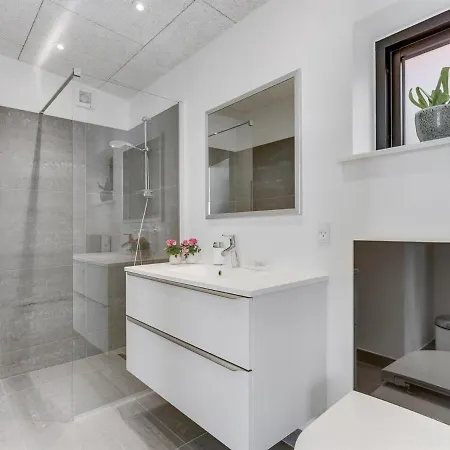 Florinda - 10m From The Sea By Interhome Prázdninový dům *