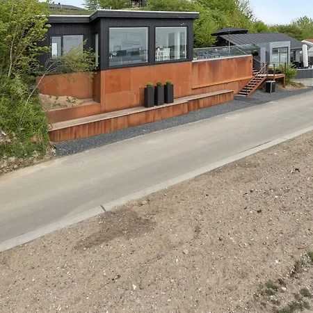 Dom wakacyjny Florinda - 10m From The Sea By Interhome