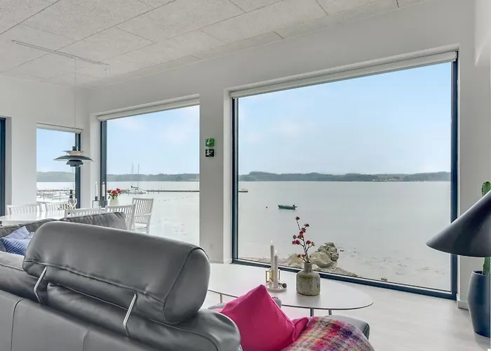 Florinda - 10m From The Sea By Interhome Hébergement de vacances *