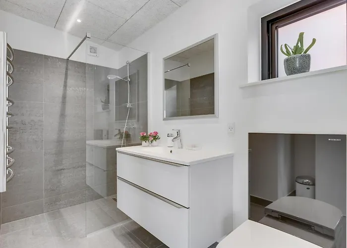 Florinda - 10m From The Sea By Interhome Feriehus *