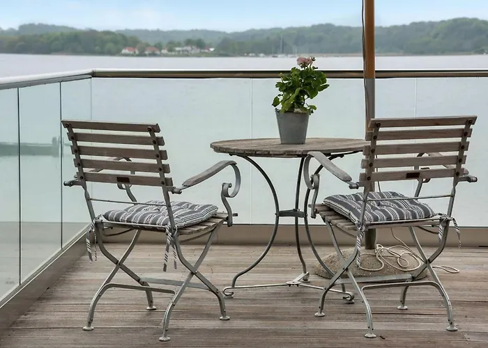 Holiday home Florinda - 10m From The Sea By Interhome